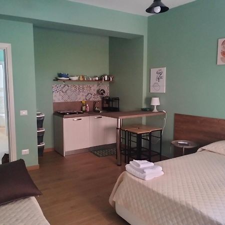 Incastro B&B In Кротоне Екстериор снимка