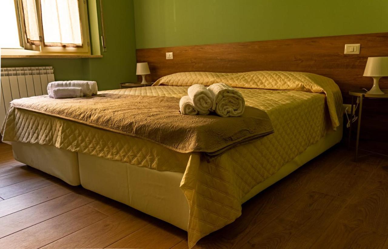 Incastro B&B In Кротоне Екстериор снимка
