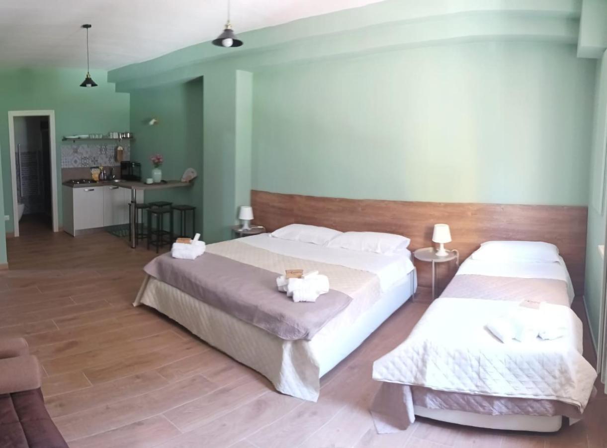 Incastro B&B In Кротоне Екстериор снимка