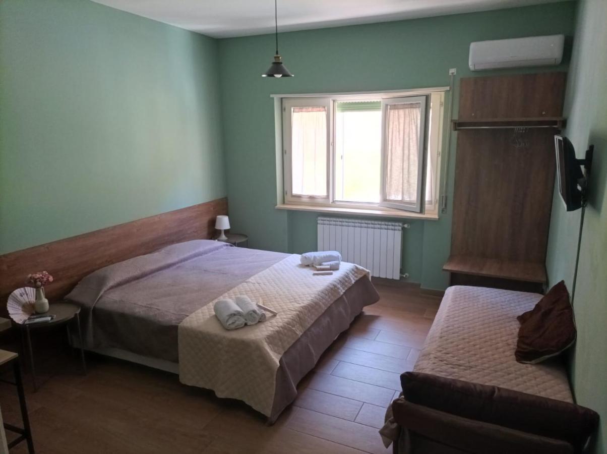 Incastro B&B In Кротоне Екстериор снимка